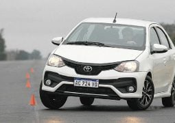 toyota etios sedan esp