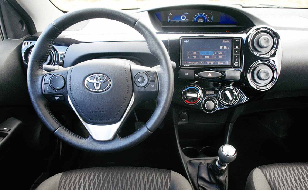 Toyota Etios Sedan XLS interior