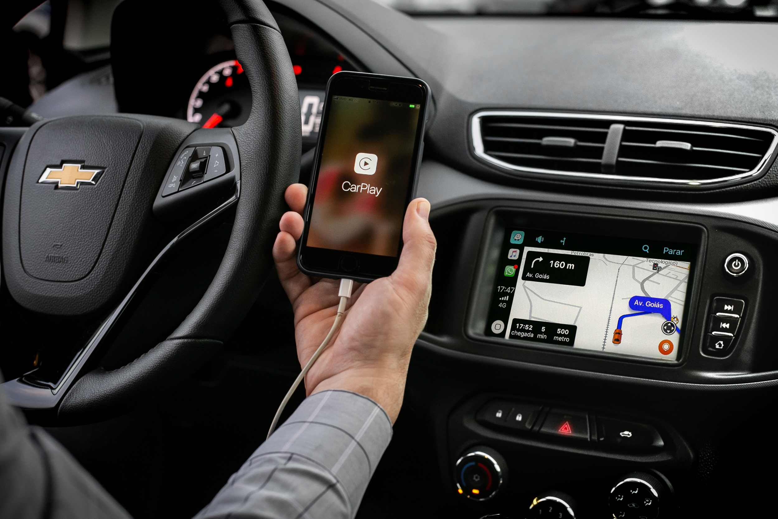 Что такое кар плей. CARPLAY iphone. Apple CARPLAY w223. Porsche 997 Apple CARPLAY. Apple CARPLAY на MYLINK.