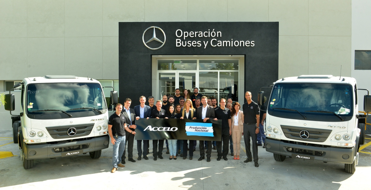 El camión Accelo de Mercedes Benz ahora se hace en Argentina. Foto 2