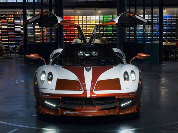 PAGANI BOOK HYPERCARS MORE HUAYRA ZONDA