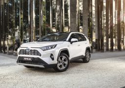 Toyota RAV4 1 e1558624935626