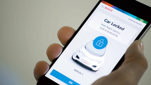 llave del auto en celular