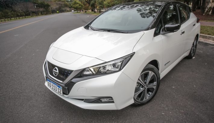 APERTURA Nissan Leaf