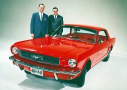 lee iacocca y donald frey 9JMQmcg1o 720x0 1