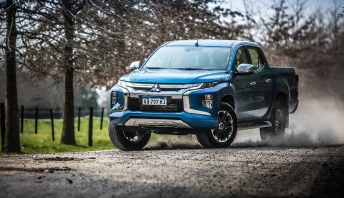 Comparativo auto test pick ups L200 accion 1