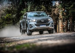 auto test comparativo velocidad hilux