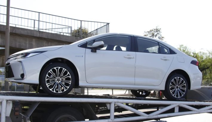 Corolla hibrido 1 e1574346286695