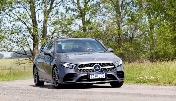 Mercedes Benz Apertura