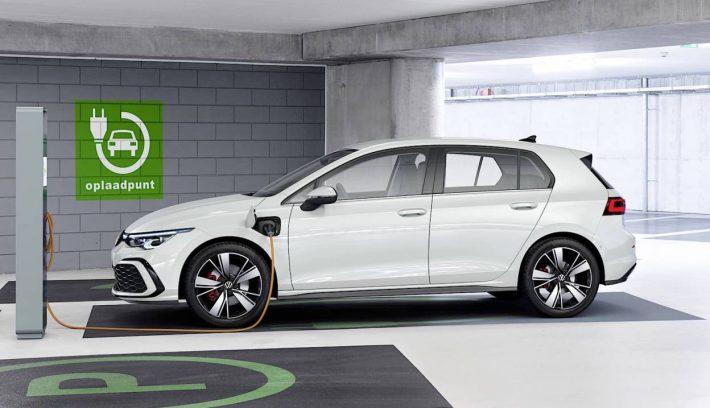 Volkswagen Golf GTE 2020 1 1248x780
