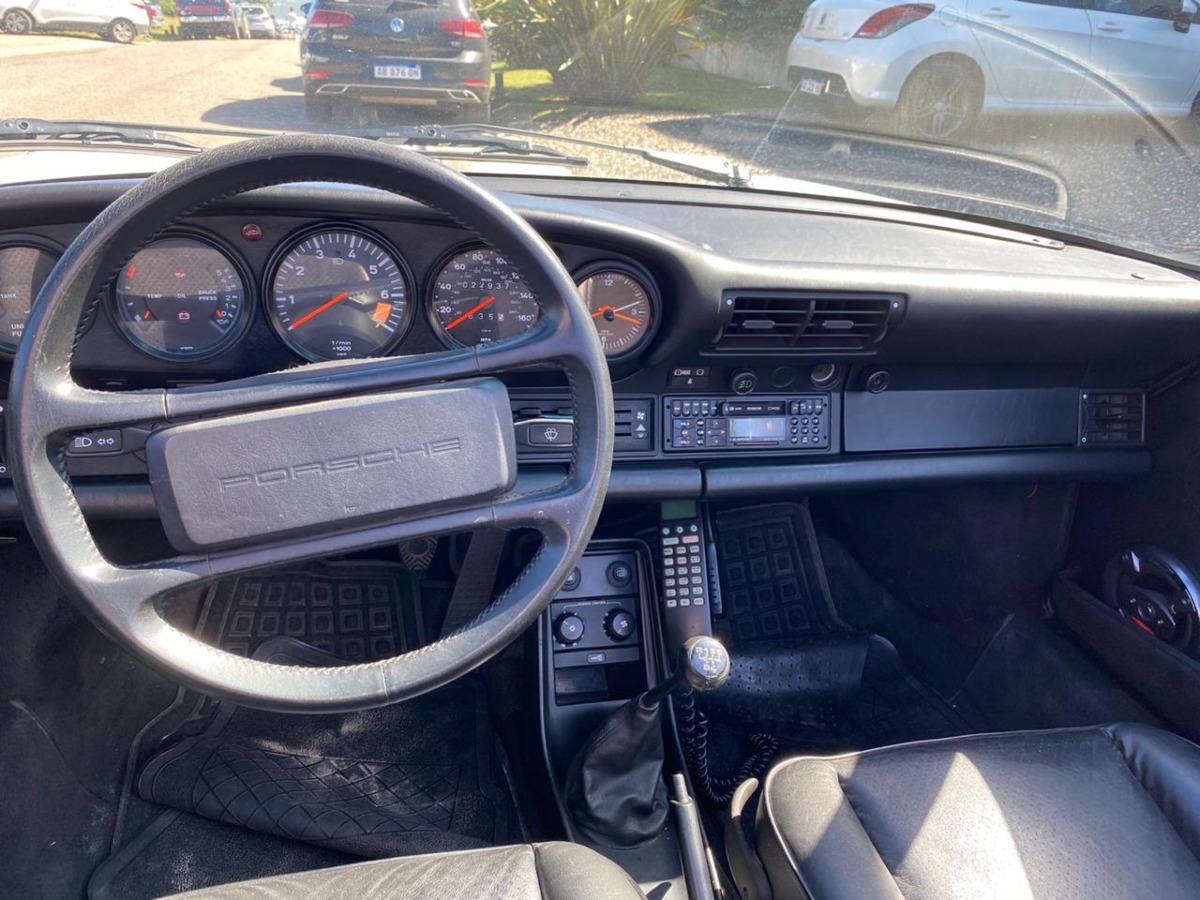 911 SC Cabriolet interior