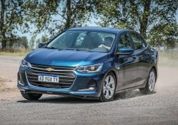 Chevrolet Onix Plus Premier 4 1