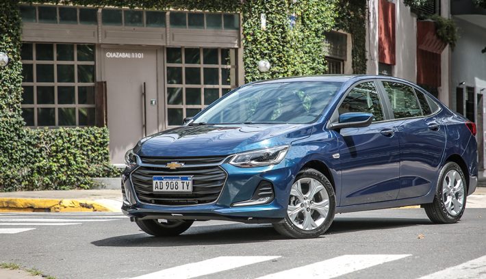 Chevrolet Onix Plus Premier AT 1