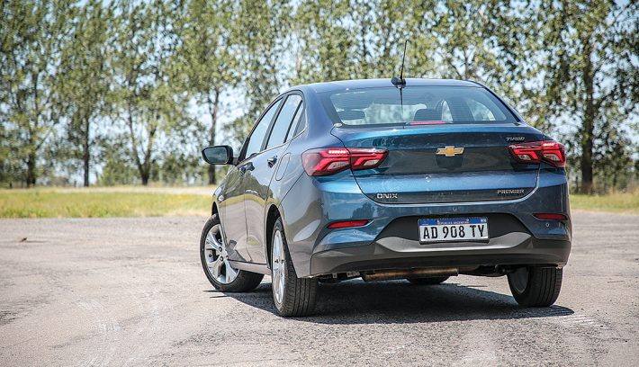 Chevrolet Onix Plus Premier AT 7