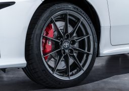 LLANTAS GR YARIS 1