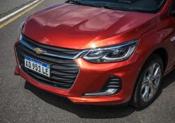 super test chevrolet onix 17