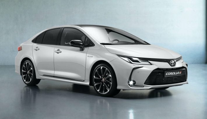 2021 Toyota Corolla Sedan GR Sport European spec 8