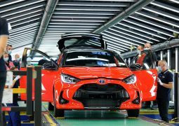 New Toyota Yaris enters production in France 4