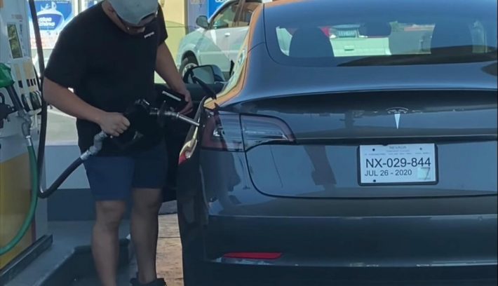 tesla nafta