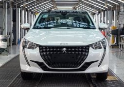 PEUGEOT 208 1