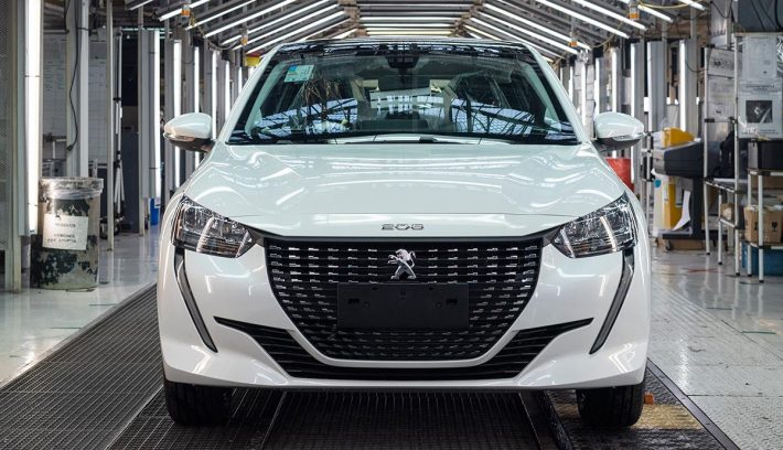 PEUGEOT 208 1