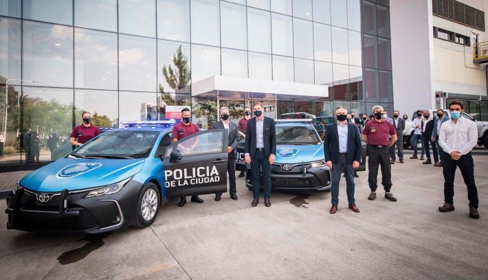 TOYOTA-COROLLA-POLICIA