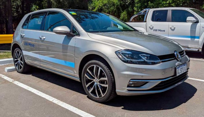 VOLKSWAGEN GOLF