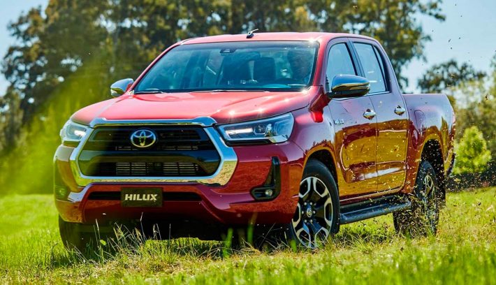TOYOTA HILUX