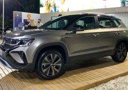 VOLKSWAGEN TAOS