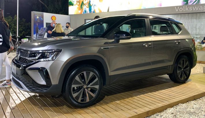 VOLKSWAGEN TAOS