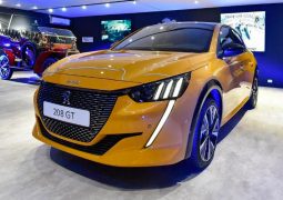 PEUGEOT 208 GT LINE