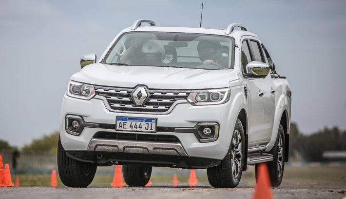 RENAULT ALASKAN ALCE 1