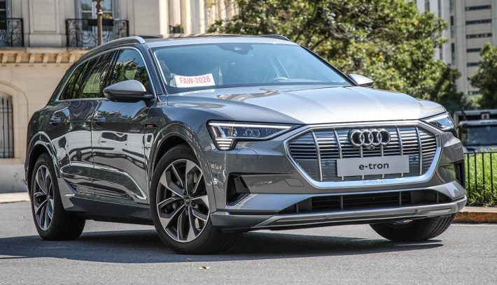 AUDI E -TRON
