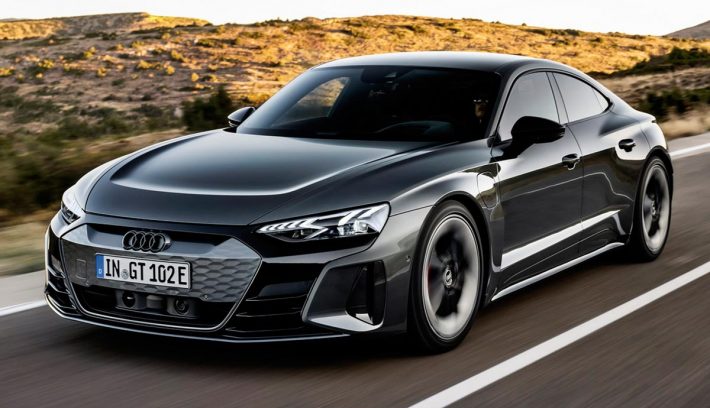 AUDI E TRON GT 4