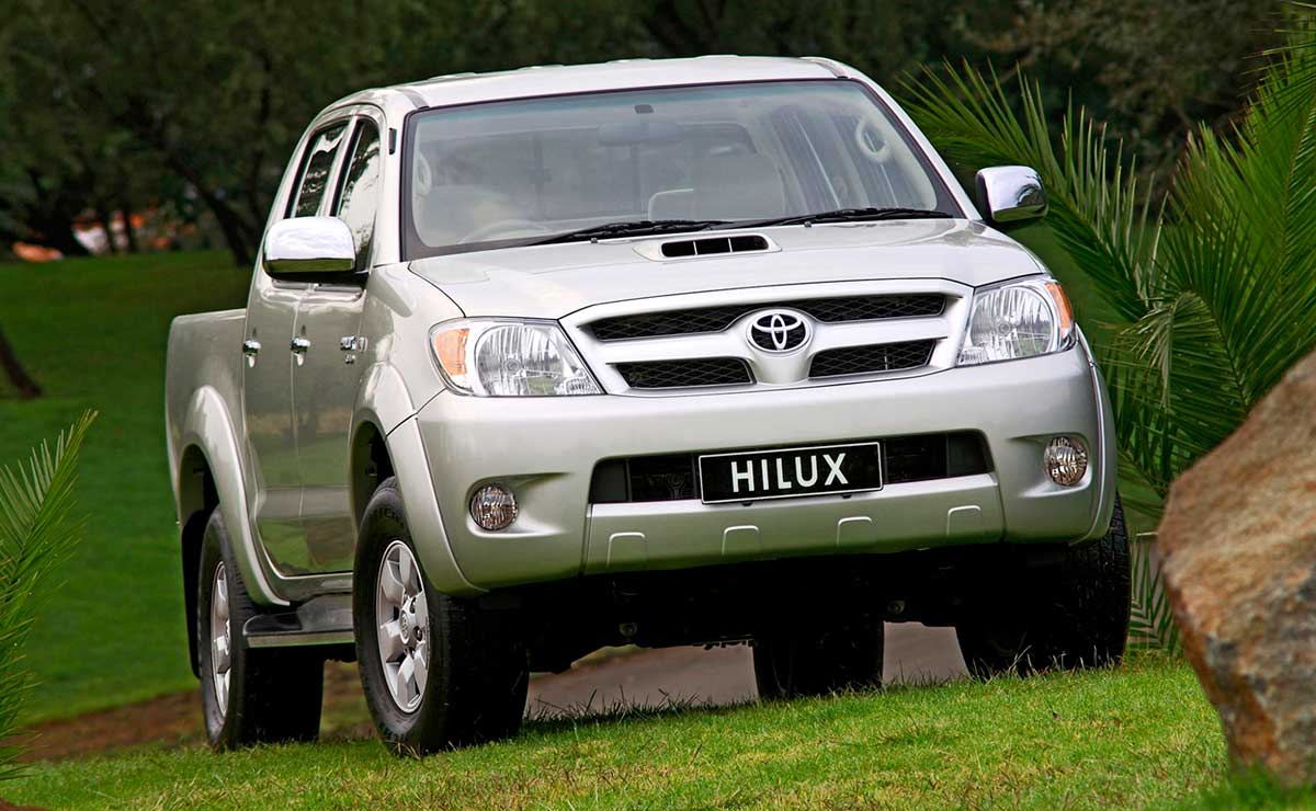 La evolución de la Toyota Hilux: así fue cambiando su diseño 9 TOYOTA-HILUX-7-GEN