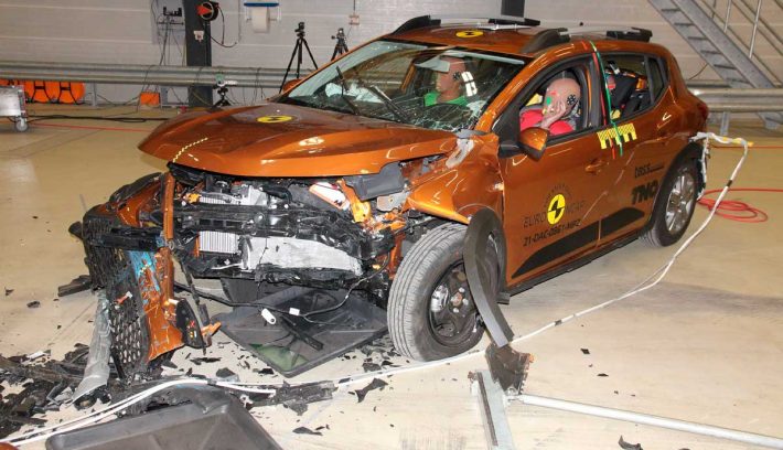 RENAULT-SANDERO-EURONCAP-7