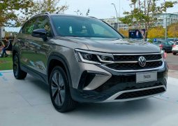 VOLKSWAGEN TAOS