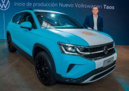 VOLKSWAGEN TAOS