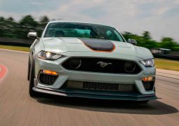 FORD MUSTANG MACH
