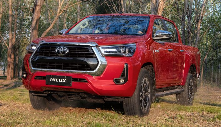 TOYOTA HILUX