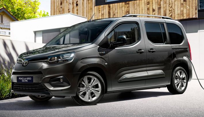 TOYOTA PROACE