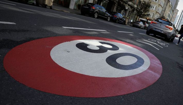 VELOCIDAD MÁXIMA 30