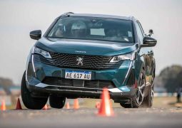 Peugeot-3008-trompa