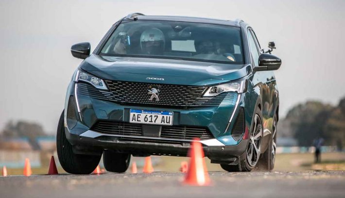 Peugeot-3008-trompa