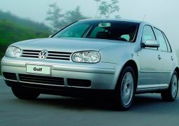 Volkswagen Golf viejo trompa