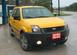 FORD-ECOSPORT-2004-FRENTE