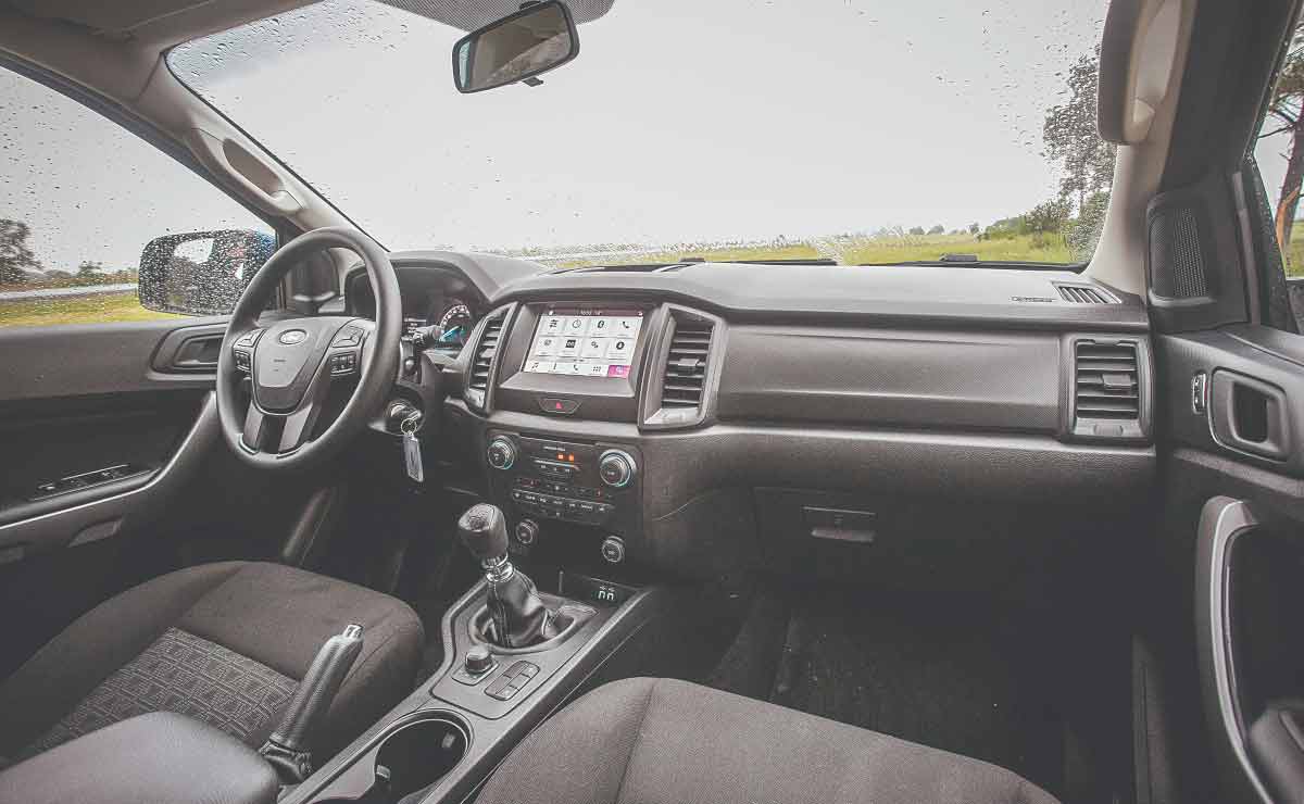 Ford-Ranger-interior