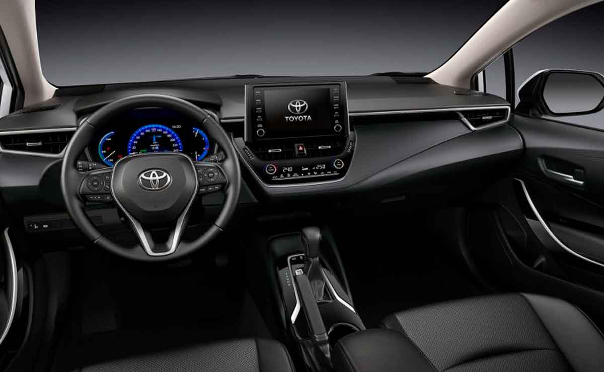 Toyota-Corolla-interior