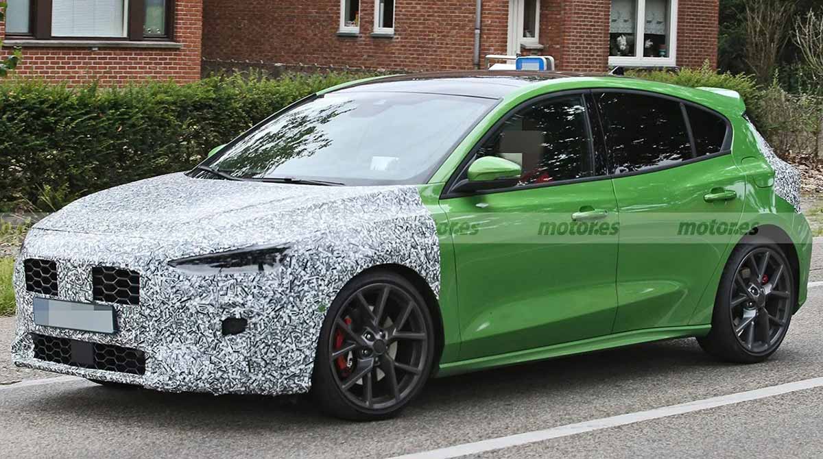 FORD FOCUS ST 2022