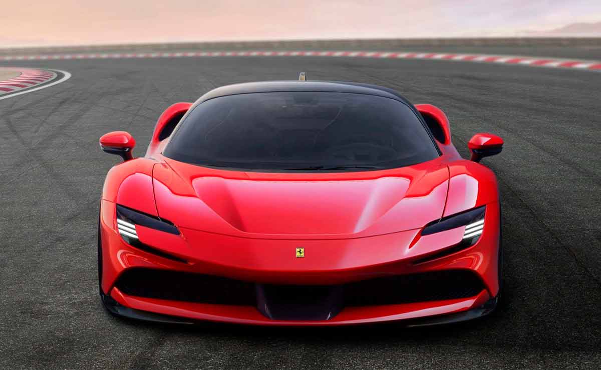 Ferrari-SF90-frente